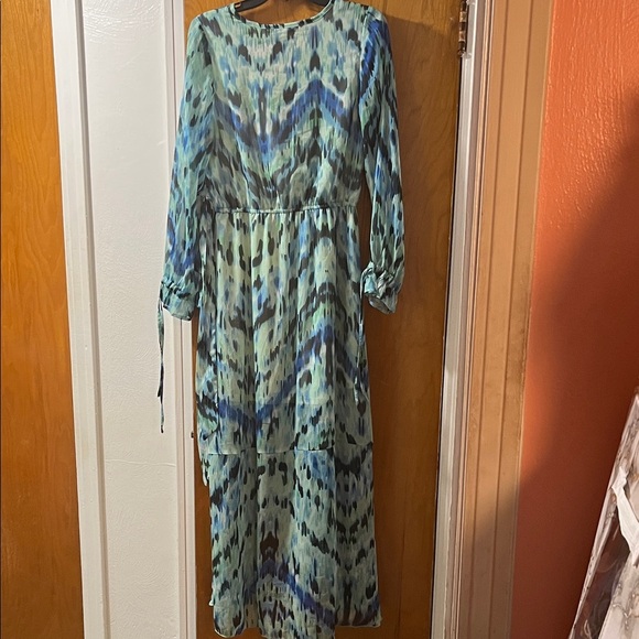 Kendall & Kylie Blue and Green Long Sleeve Dress - Picture 5 of 5